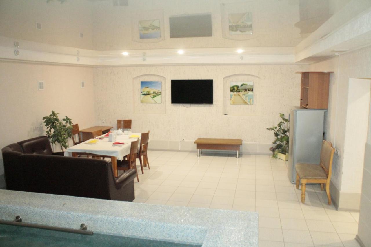 Residence Hotel Pavlodar Exteriör bild