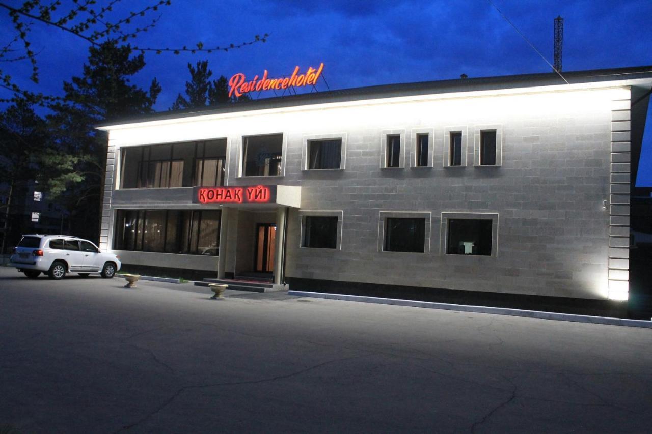 Residence Hotel Pavlodar Exteriör bild