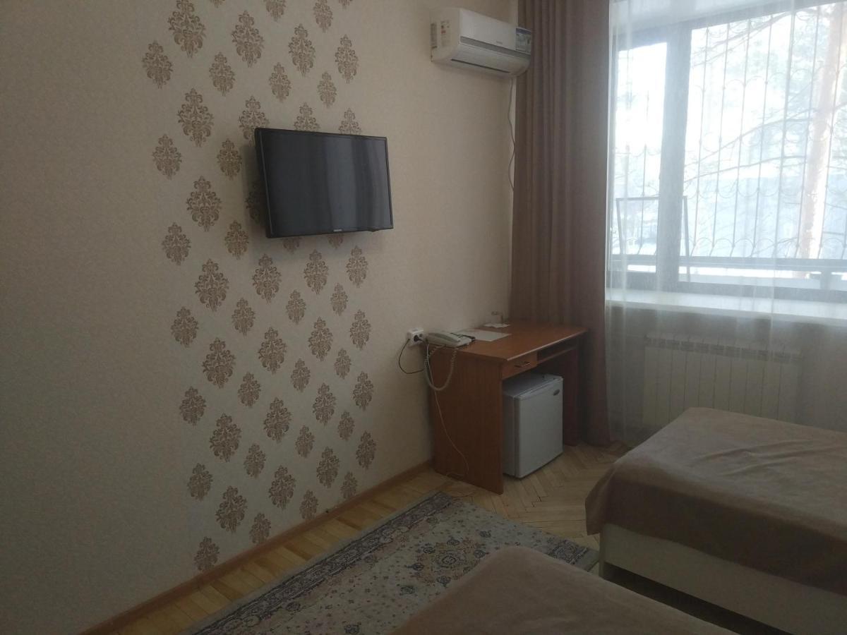 Residence Hotel Pavlodar Exteriör bild